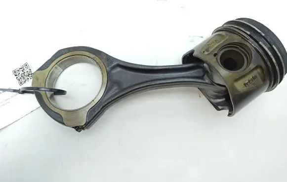 Mercedes-Benz Sprinter W906 Piston with connecting rod 8370 2403500