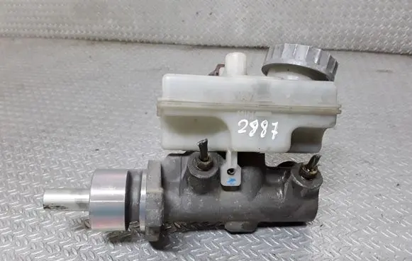 Master brake cylinder