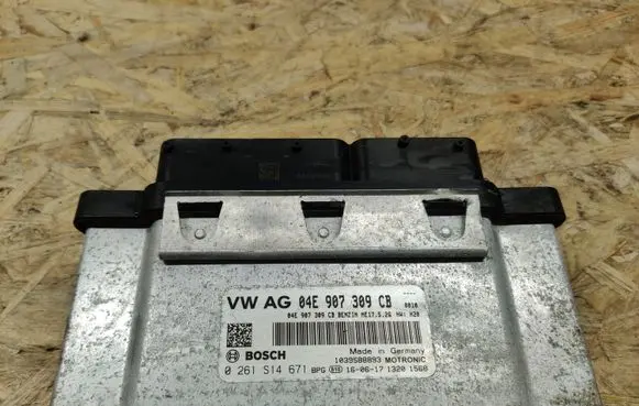 Seat Ibiza IV (6J,6P) Engine control unit/module 04E907309CB