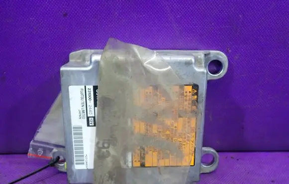 Toyota Corolla E120 E130 Airbag control unit/module 8917013040