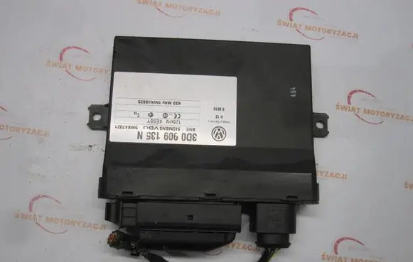 Porsche Cayenne (9PA) Keyless (KESSY) go control unit/module 3D0909135N