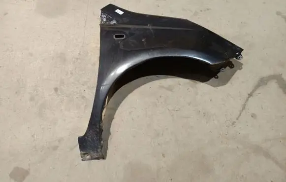 Nissan Note (E11) Fender