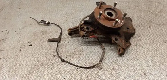 KIA Carens II Front wheel hub spindle knuckle 