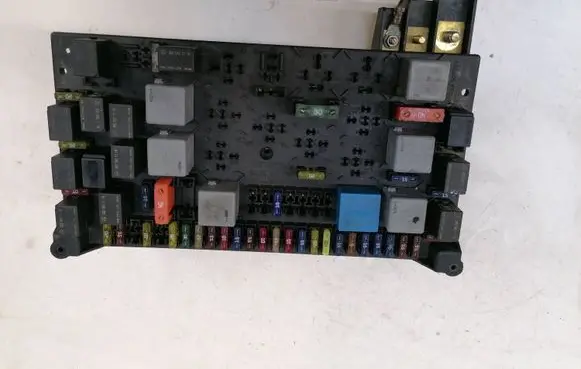 Mercedes-Benz ML W163 Fuse module 1635450203 08200101
