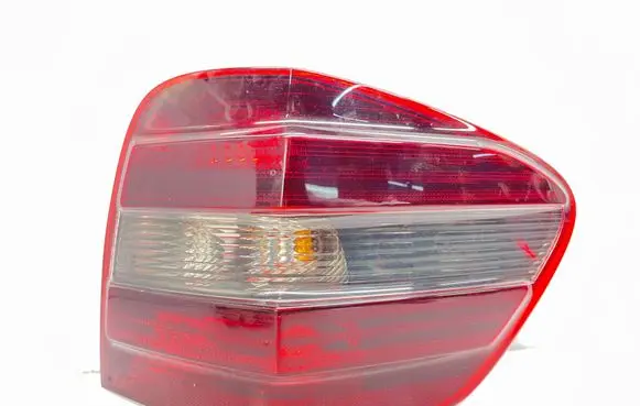 Mercedes-Benz ML W164 Rear/tail lights 404102R