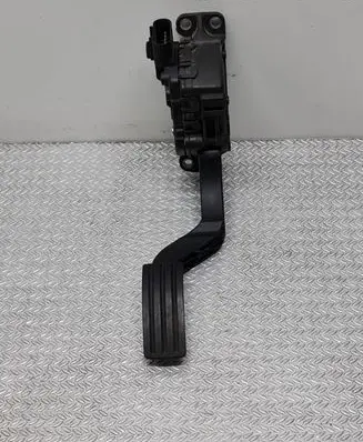 Ford Fusion Accelerator throttle pedal 6PV00856700 2S619F836AA
