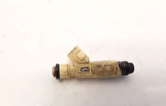 Ford Maverick Fuel injector YL8EC7B