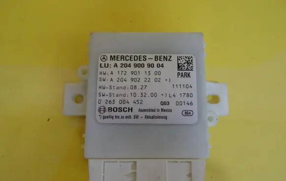 Mercedes-Benz C W204 Parking PDC control unit/module A2049009004