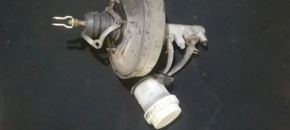 Mitsubishi Colt Brake booster mb858850