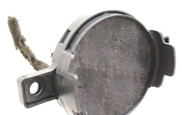 Front door high frequency speaker