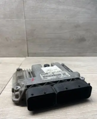 KIA Sportage Engine control unit/module 391012F570 0281017046 1039S48321