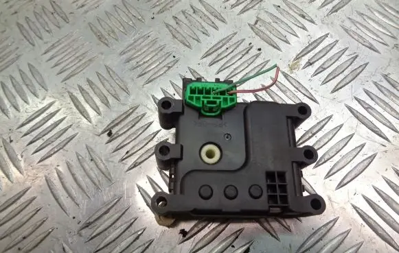 Mazda 6 A/C air flow flap actuator/motor 