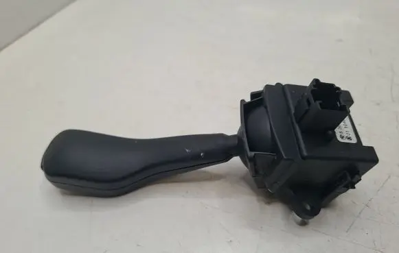 BMW 3 E46 Indicator stalk 8363668 01104010