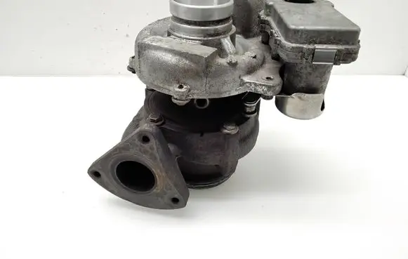 Mercedes-Benz E W212 Turbo A6510900086 A6519060200 A2053412326