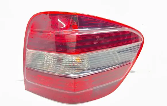 Mercedes-Benz ML W164 Rear/tail lights 404102R