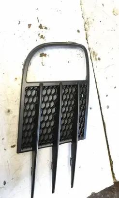 Volkswagen Golf VI Front fog light trim/grill 