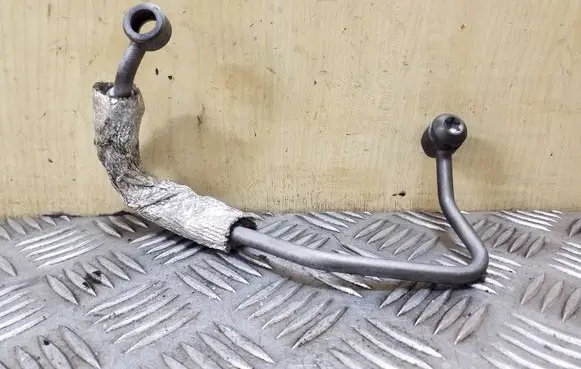 Ford Kuga II Coolant pipe/hose 