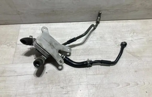Toyota C-HR I Transmission/gearbox oil cooler 821160303