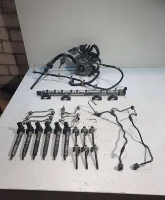 BMW 3 E90 E91 Fuel injection system set 7800123 7800124 7805428
