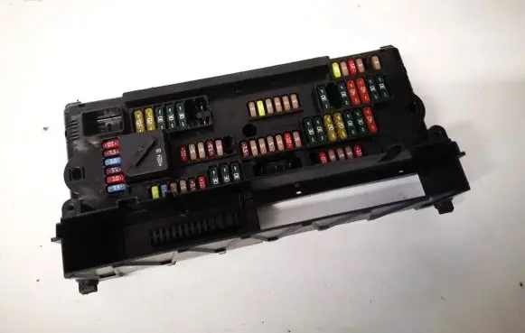 BMW 5 GT F07 Fuse box set 921086101 9210861-01
