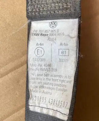 Volkswagen Transporter - Caravelle T4 Front seatbelt 701857805