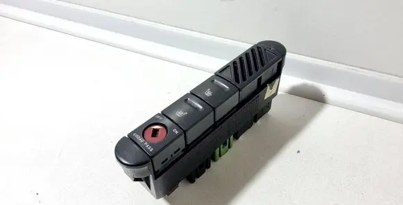 Peugeot 406 Seat heating switch 9616672277 96386084ZL 18MO