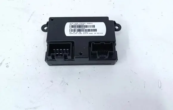Chrysler Town & Country V Door control unit/module P68079900AB
