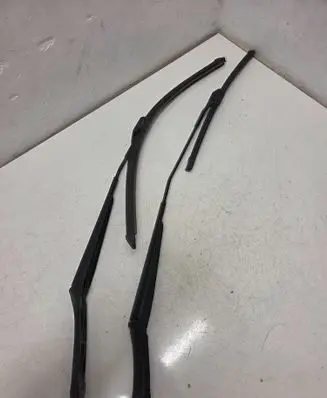 Seat Ibiza IV (6J,6P) Front wiper blade arm 6J1955409