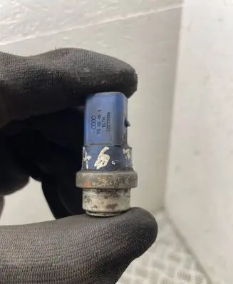 Audi A6 S6 C5 4B Coolant temperature sensor 8d0959491b