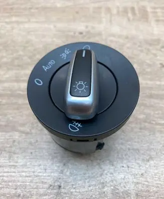 Volkswagen PASSAT B6 Light switch 