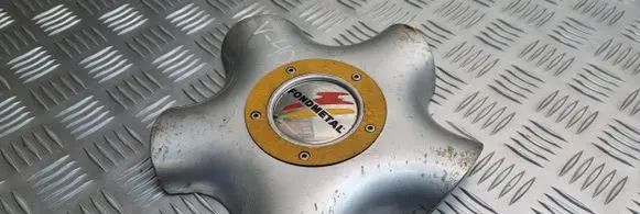 Volvo S40, V40 Non-original wheel cap 