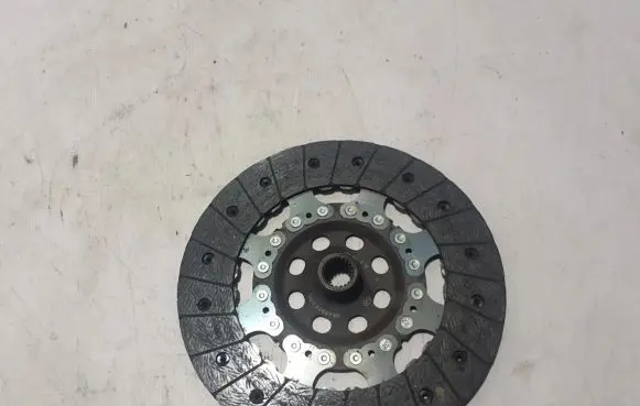 Renault Master III Clutch pressure plate 326006210