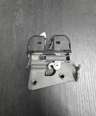 BMW 4 F32 F33 Seat back rest lock catch 7112864