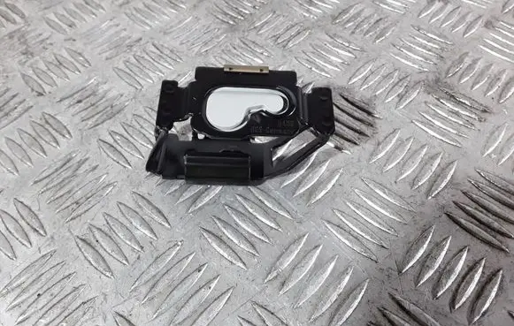 Audi A6 S6 C7 4G Parcel shelf load cover mount bracket 4G9861735