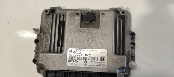 Ford Focus Engine control unit/module 6M5112A650NC 0281011701 9BXC