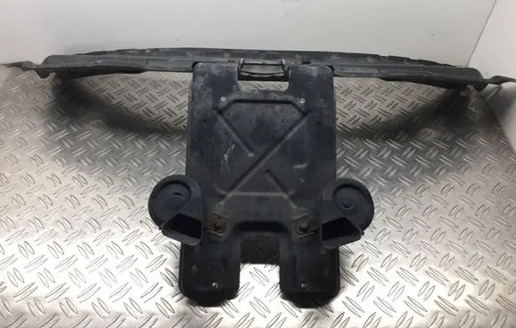 Mercedes-Benz R W251 Top upper radiator support slam panel