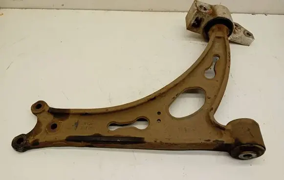Volkswagen Jetta V Front lower control arm/wishbone