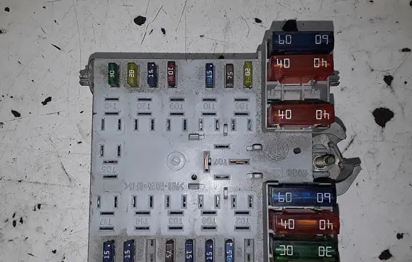 Alfa Romeo 166 Fuse module 60683102