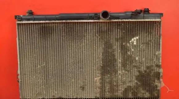 Coolant radiator
