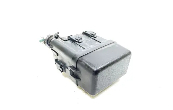 Toyota Avensis T270 Fuse module