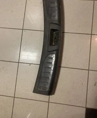 Dodge Durango Trunk/boot sill cover protection 100981020BLR