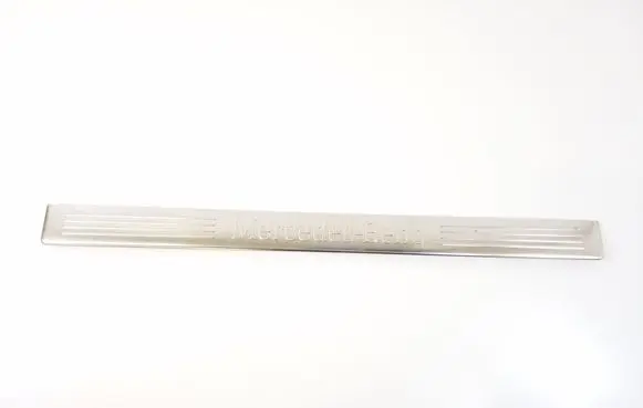 Mercedes-Benz E W212 Front sill trim cover A2126860936
