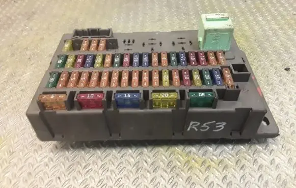 Mini One - Cooper R50 - 53 Fuse box set 6906600