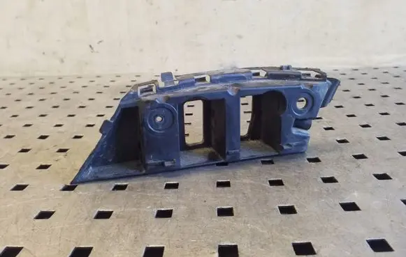 Volkswagen Tiguan Front bumper mounting bracket 5N0807184B