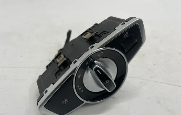 Mercedes-Benz E W213 Light switch A2229055508