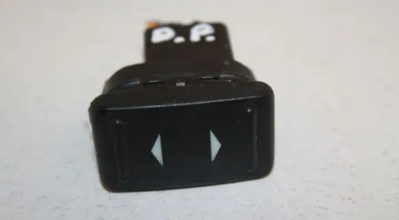 Ford Focus Electric window control switch 7M5T14528AA