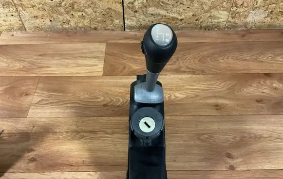 Smart ForTwo I Gear shifter/selector 0007543V003