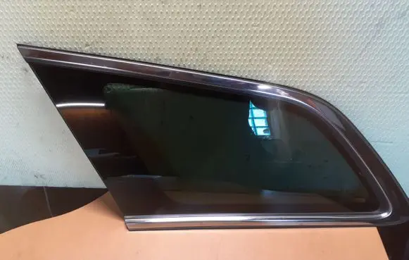 Mazda CX-7 Rear side window