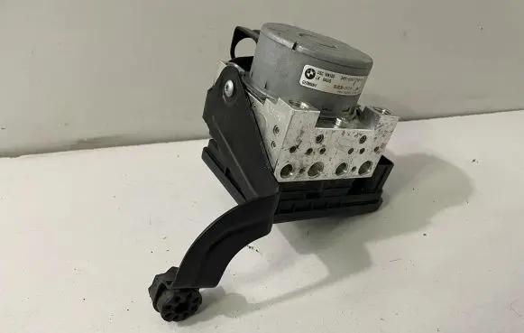 BMW 4 F32 F33 ABS Pump 6887741 6887740