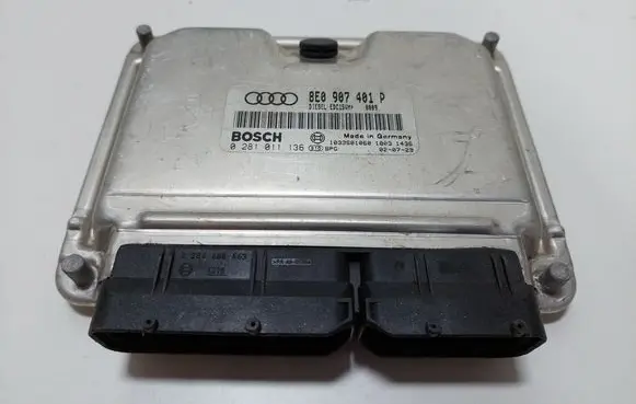 Audi A4 S4 B6 8E 8H Engine control unit/module 8E0907401P